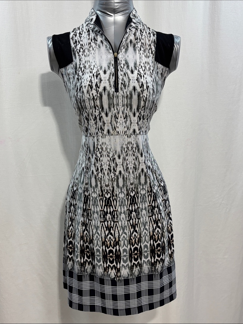 Sleeveless Black & White Printed Active Mini Dress with Zip Neck 220 golf tennis